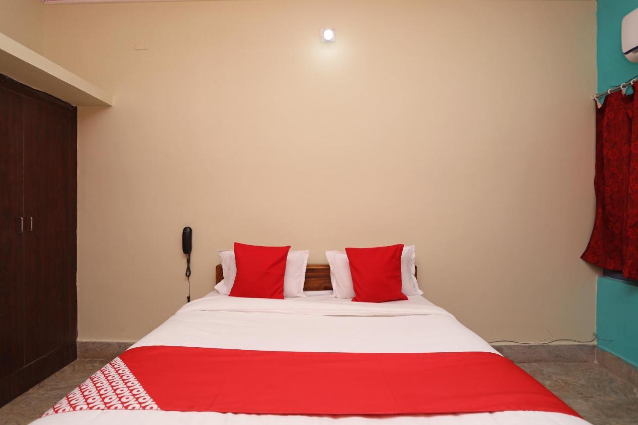 Oyo Kalinga Guest House Bhubaneswar Exterior photo